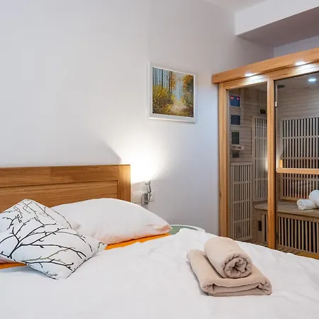 شقة Forest With Sauna *